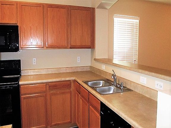 4th image of 3137 W Wayland Dr