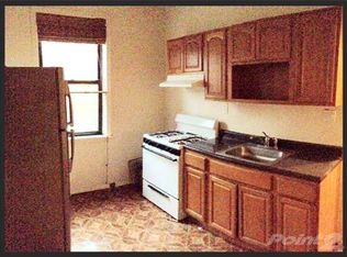 96 Louisa St #4, Brooklyn, NY 11218