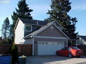 1st image of 9307 NE 28th Cir