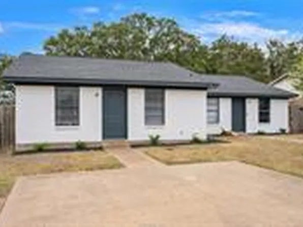 2816 Forest Bnd, Bryan, TX 77801