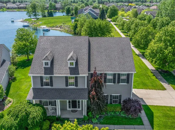 840 Cross Cir, Oxford, MI 48371