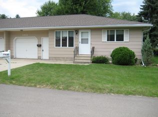 1412 Regency Ln, Albert Lea, MN 56007