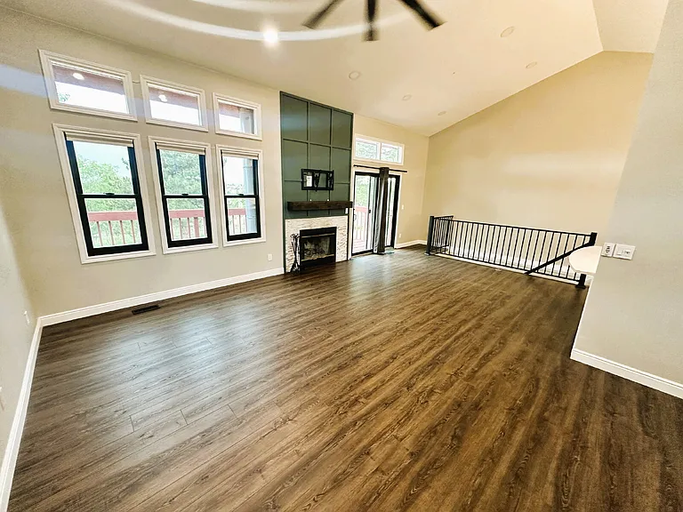 8300 Leesburg Ct — Photo 13