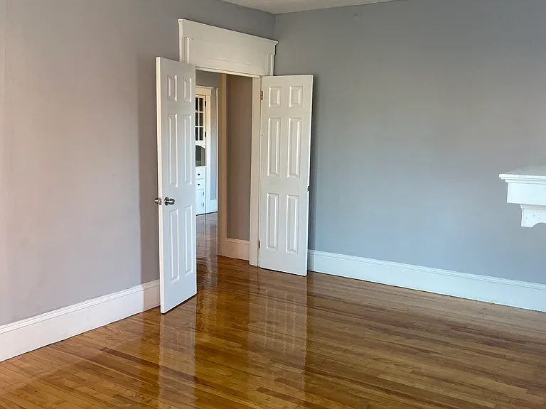 15 Irving St #1L — Photo 4
