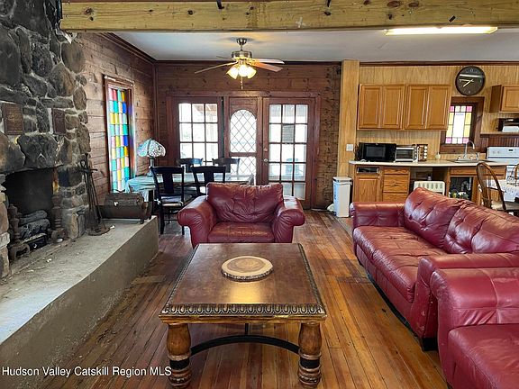 3rd image of 311 N Lake Road