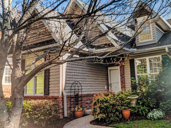 3rd image of 106 Nodding Ln