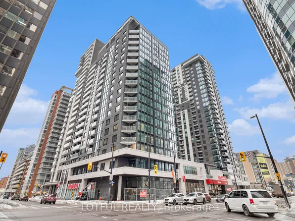 180 George St #2007, Ottawa, ON K1N 9M2