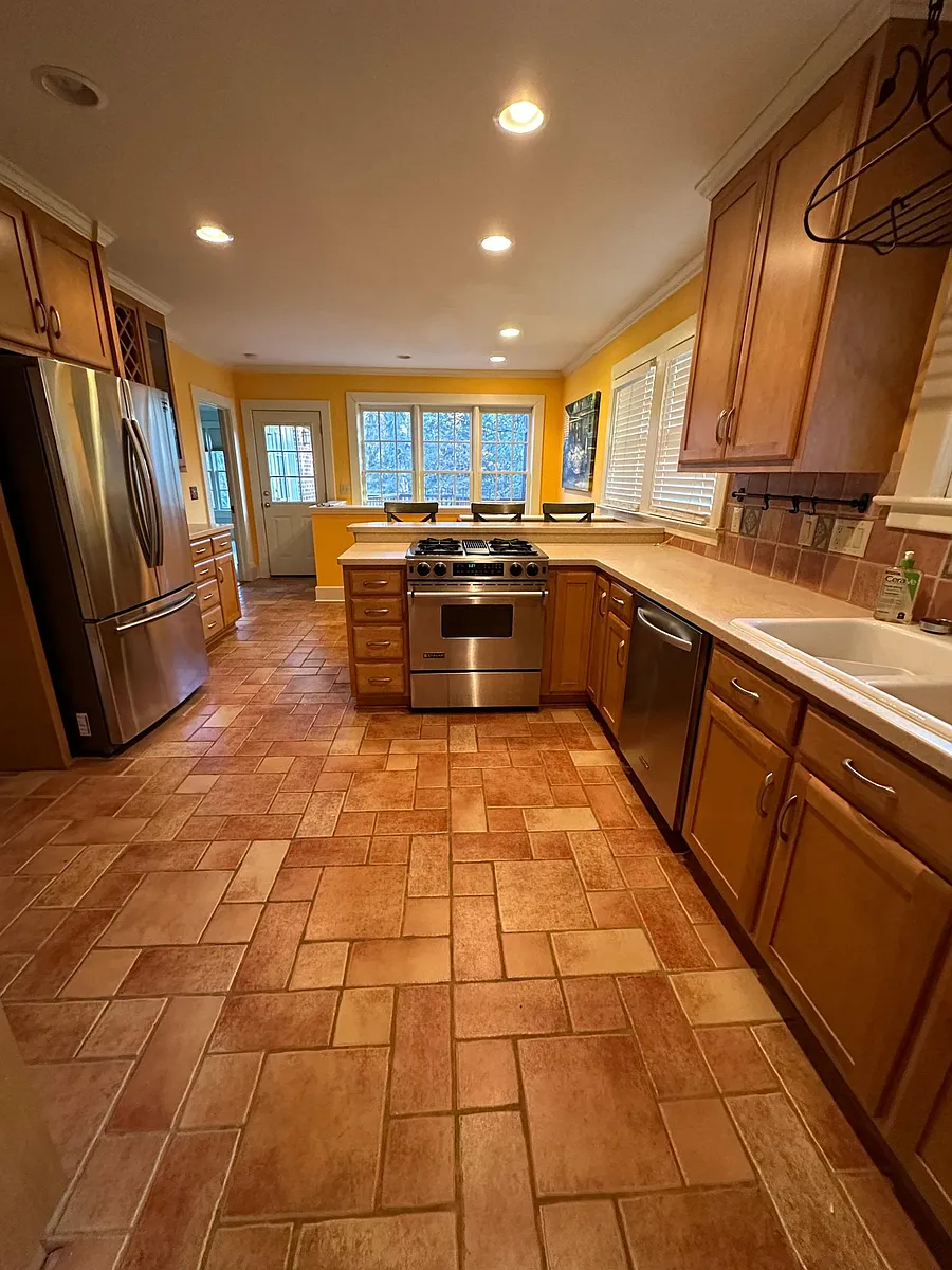 Building Photo - 2108 Lombardy Cir