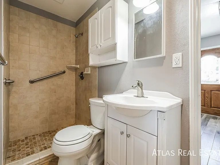 1620 Phoenix Ct — Photo 12