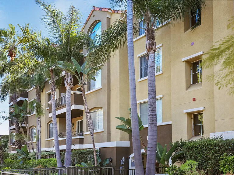 Barrington Santa Monica by Wiseman
