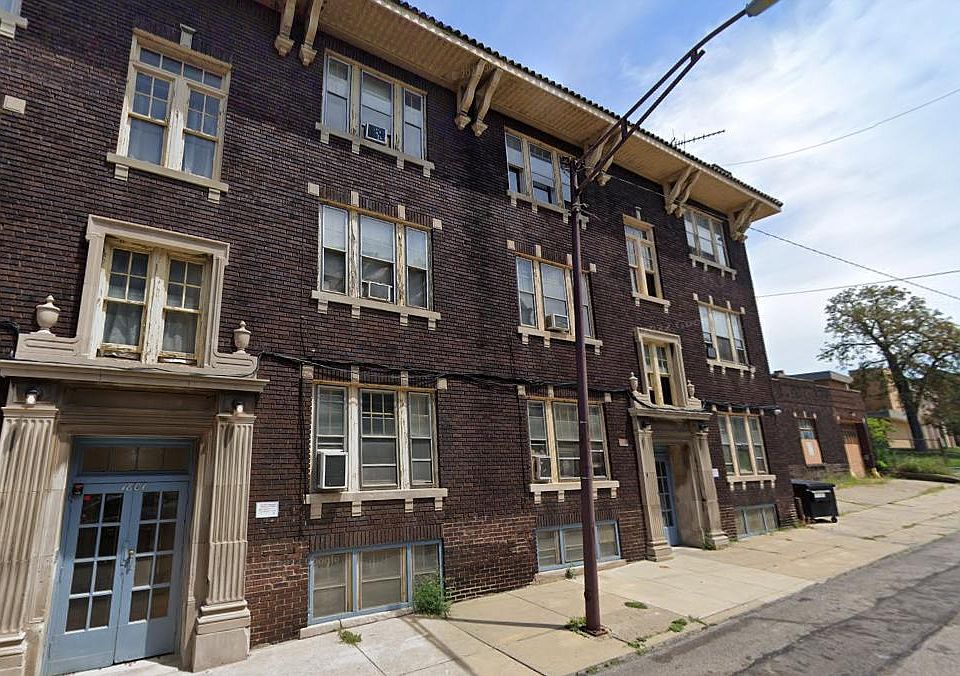 2nd image of 15104 Euclid Ave #15