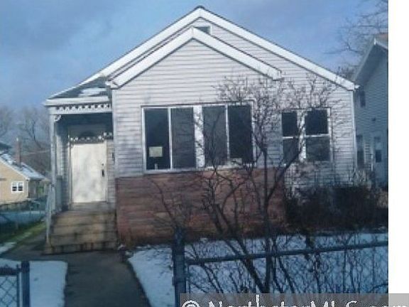 3rd image of 1307 Burns Ave