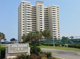 10100 Beach Club Dr APT 1C, Myrtle Beach, SC 29572