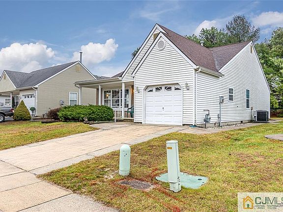 3rd image of 132 Narberth Way #0