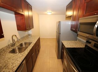 1619 73rd Ave NE #207, Minneapolis, MN 55432