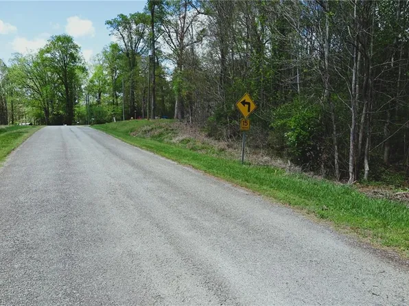 5027 Crossmill Rd #2, Mc Leansville, NC 27301