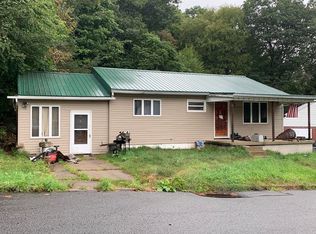 726 Market St, Lykens, PA 17048