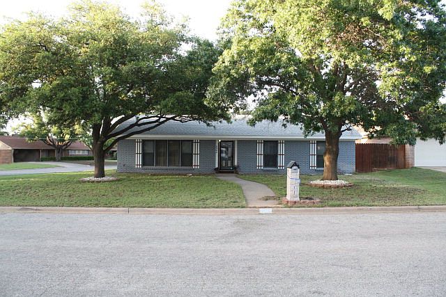 1st image of 3342 Westover Ter