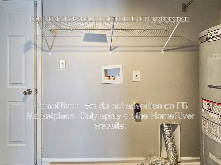 1725 James Run Way — Photo 11