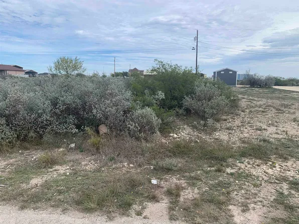 Lenawee Ave #20, Del Rio, TX 78840