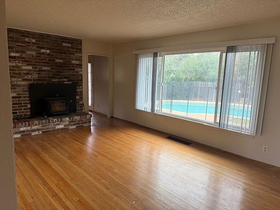 3rd image of 505 Tuolumne Pl
