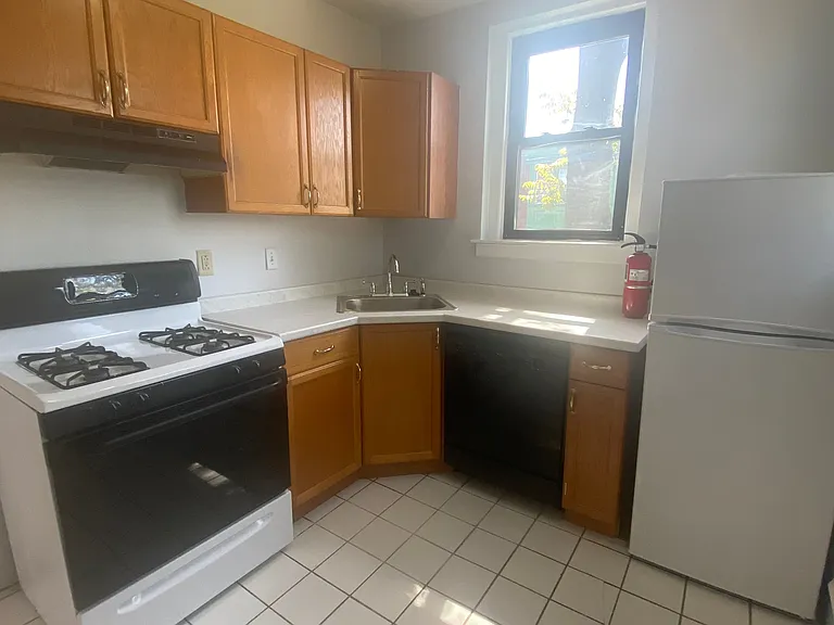1100 S 46th St #3B — Photo 7