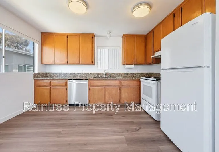 340 Walnut Ave — Photo 7