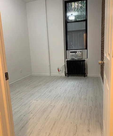 654 9th Ave #2 — Photo 4