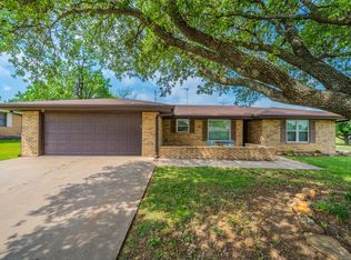 1300 Austin St, Bowie, TX 76230