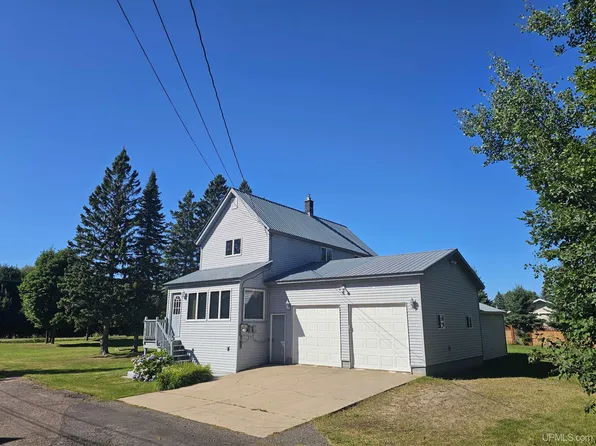 27456 Branch St, Calumet, MI 49913