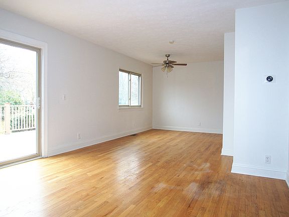 4th image of 6271 Porter Ave