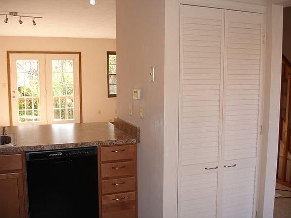 5th image of 111 Elk Ct