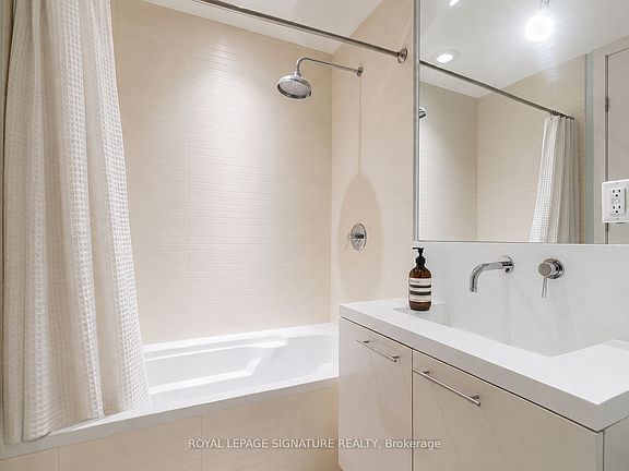 5th image of 66 Portland St #807