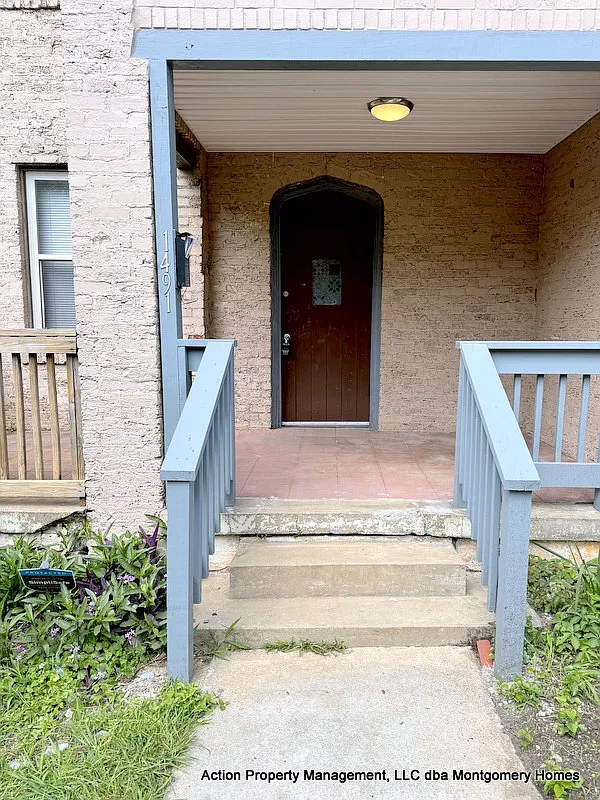 Building Photo - 1491 Watson St