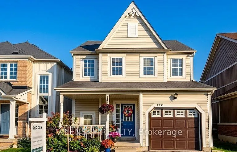 1331 Whitelaw Ave — Photo 1
