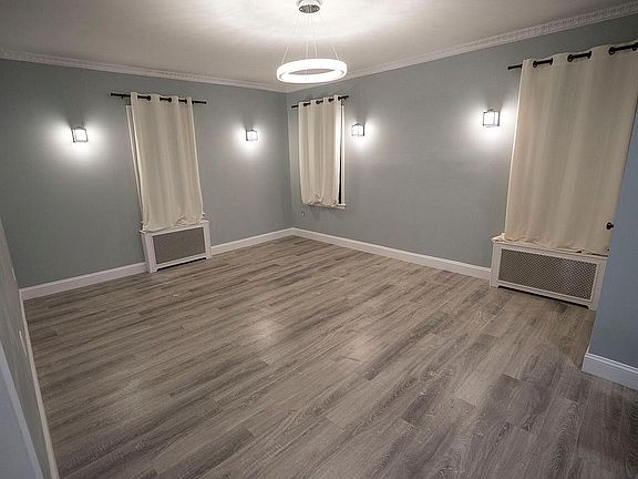2nd image of 8684 188th St
