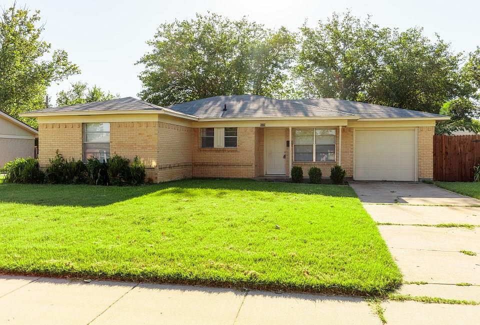 1st image of 5113 Roberta Dr
