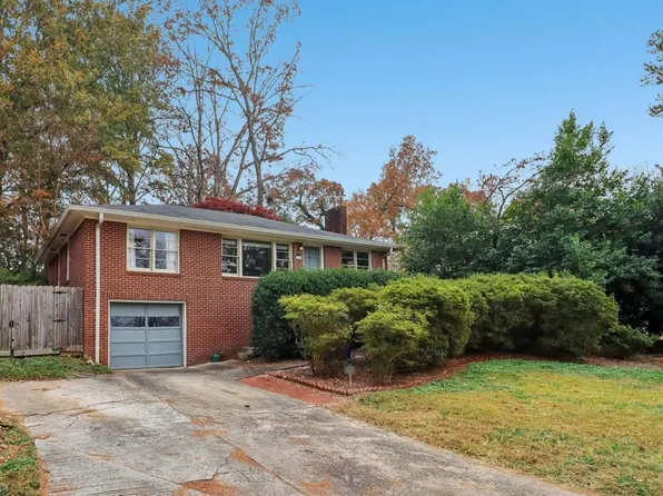 2749 Eastfield Rd SE, Smyrna, GA 30080