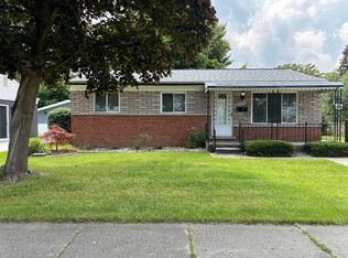 34535 Beaconsfield St, Clinton Township, MI 48035