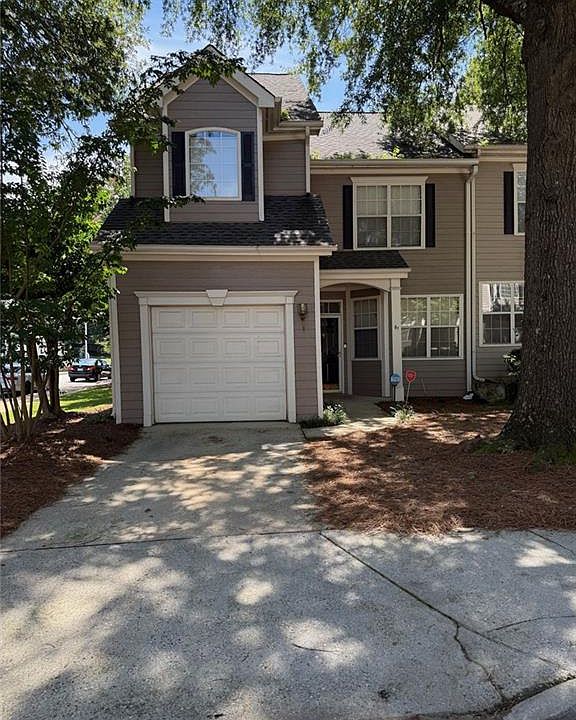 1st image of 61 Hammock Pl SE
