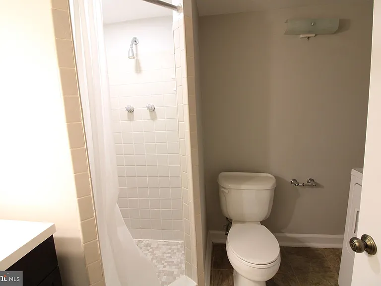 3339 S Stafford St — Photo 20