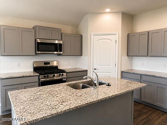 3rd image of 653 Griffiths Ct