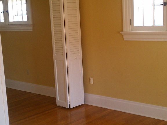4th image of 336 Corona Ave
