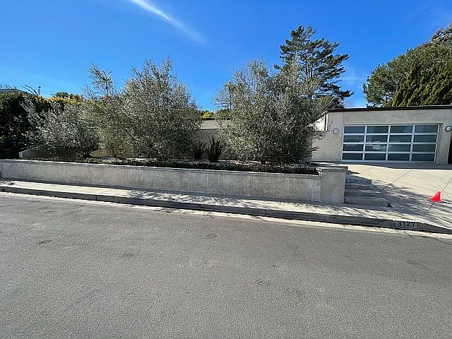 2nd image of 3127 Bonn Dr