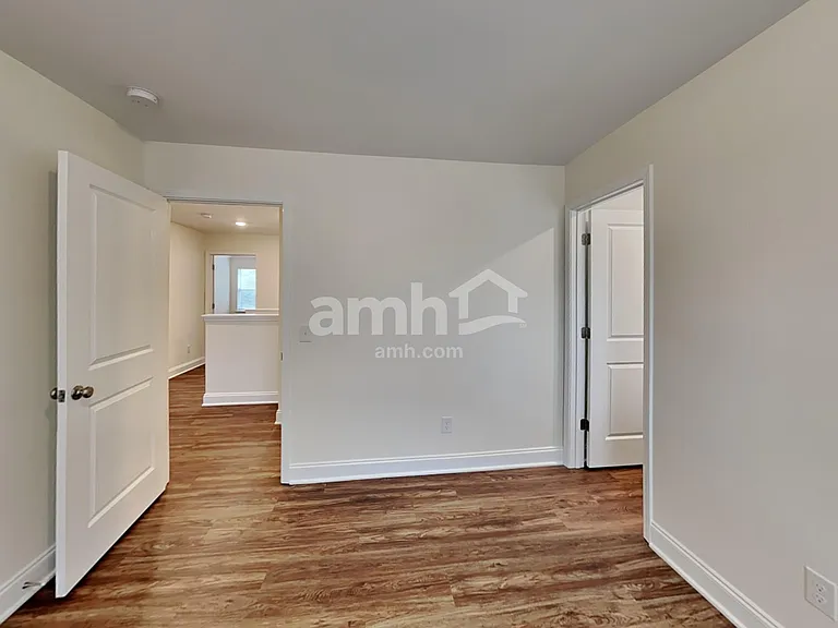 1127 Amberly Way — Photo 15