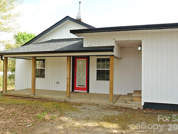 2nd image of 123 Moore Rd