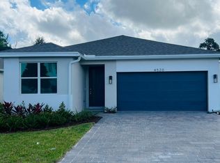 4520 Catalina Way, Greenacres, FL 33463