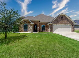 1222 Hitching Post Cir, Bullard, TX 75757