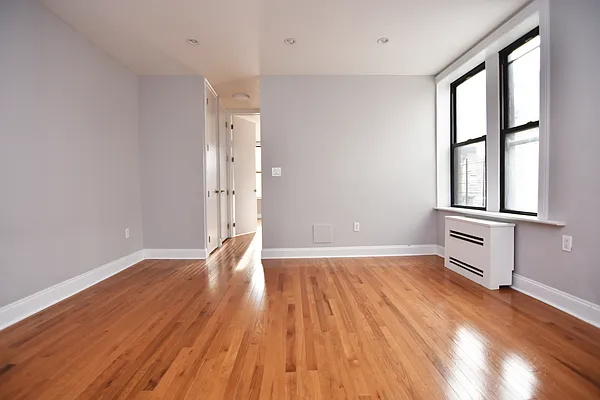 Rented by Bohemia Realty Group | media 14
