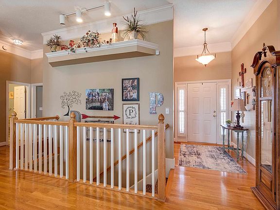 4th image of 5109 Harvard Rd